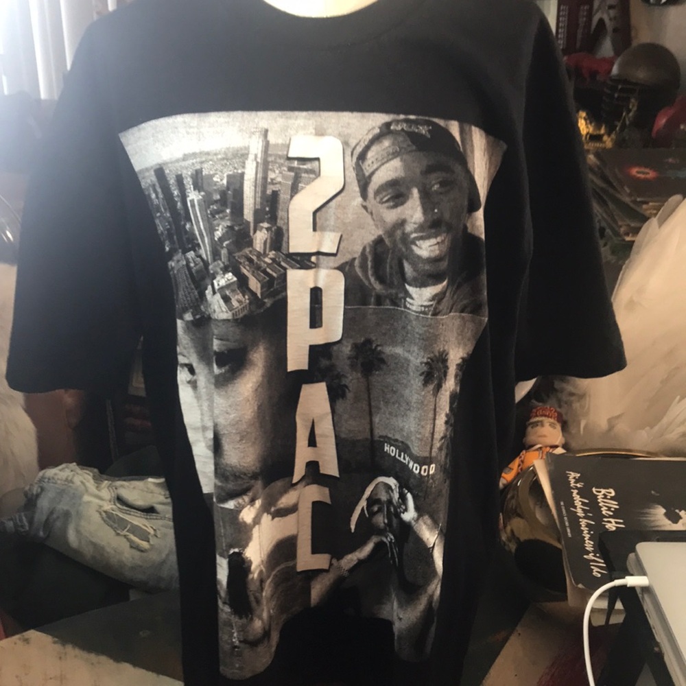 Vintage 90’s 2pac trust nobody graphic T-shirt